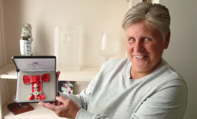 Liderando a las Leonas: Gill Coultard sobre convertirse en capitana de las Mujeres de Inglaterra en 1991 | Noticias de futbol 1 Gillian Coultard was the first woman to reach 100 caps as an amateur footballer