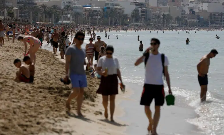 Las llegadas de turistas a España se multiplican por ocho al ceder la pandemia 1 Las llegadas de turistas a España se multiplican por ocho al ceder la pandemia