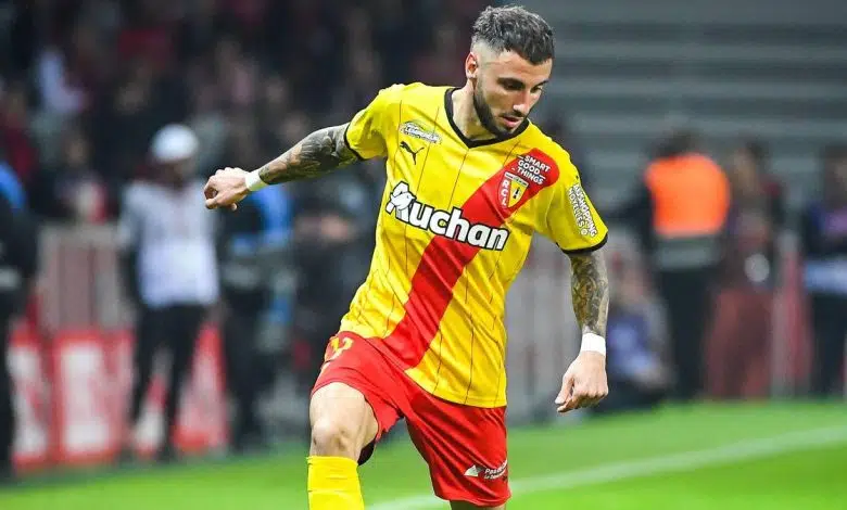 Blues considera moverse para RC Lens Defender Jonathan Clauss en medio de Cesar Azpilicueta Links 1 Blues considera moverse para RC Lens Defender Jonathan Clauss en medio de Cesar Azpilicueta Links