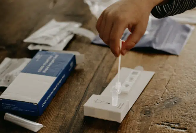 COVID Health 101: Conozca los hechos para mantenerse a salvo | kits de prueba 1 COVID Health 101: Conozca los hechos para mantenerse a salvo | kits de prueba