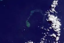 Erupción submarina 'sharkcano' captada en espectaculares imágenes de satélite