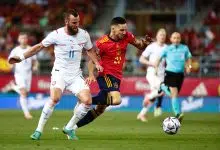 España vence cómodamente a República Checa y sube a la cima del grupo