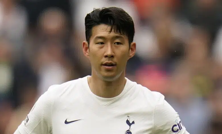 Heung-Min Son: Grupo de hombres que abusaron racialmente del delantero del Tottenham en Twitter entregó 'resoluciones comunitarias' | Noticias de futbol 1 Heung-Min Son: Grupo de hombres que abusaron racialmente del delantero del Tottenham en Twitter entregó 'resoluciones comunitarias' | Noticias de futbol