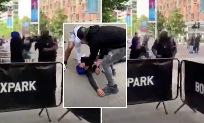 La policía emite una declaración después del nocaut viral del oponente de Mike Tyson, Julius Francis, afuera de BoxPark Wembley 1 La policía emite una declaración después del nocaut viral del oponente de Mike Tyson, Julius Francis, afuera de BoxPark Wembley