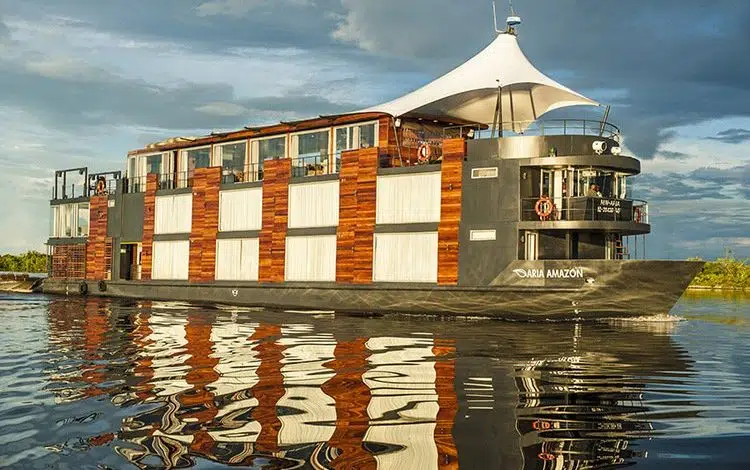 Los cruceros por la selva amazónica tocarán tu corazón y tu alma 1 rainforest cruises boat aria