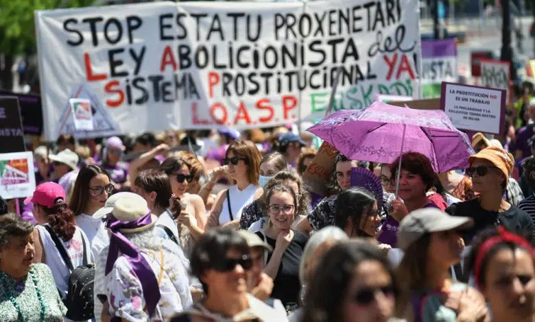 Miles protestan contra la prostitución en España 1 Miles protestan contra la prostitución en España