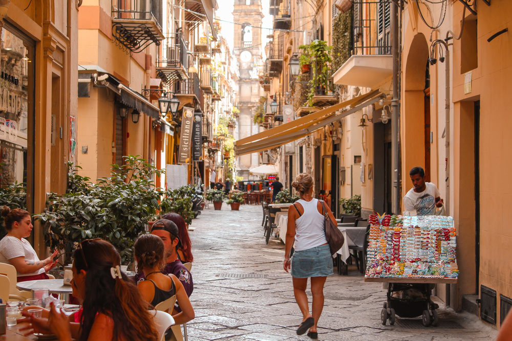 España reina en el ranking de ciudades europeas donde siempre brilla el sol 9 Una vista de la ciudad siciliana de Palermo, en Italia. Foto: Unsplash.