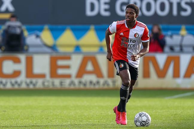 Manchester United ofrece 37 millones de libras esterlinas por el defensa del Ajax 2 El Manchester United está cerca de un acuerdo por Tyrrell Marasia del Feyenoord (Imagen: Alamy)