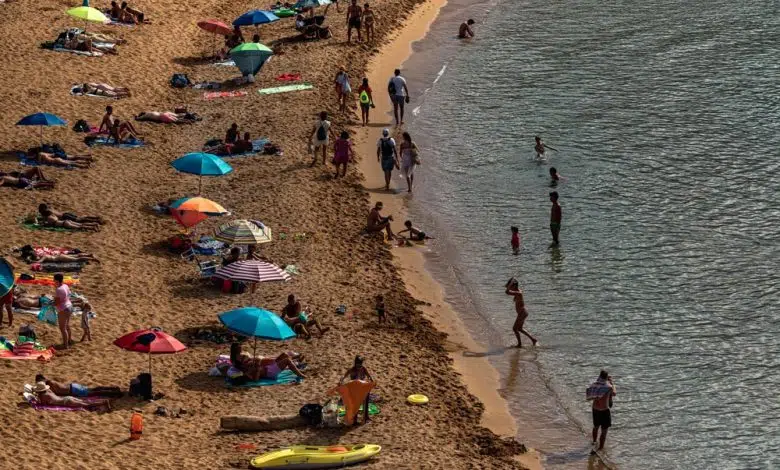 Británicos y alemanes amantes del sol impulsan la llegada de turistas a España 1 Británicos y alemanes amantes del sol impulsan la llegada de turistas a España