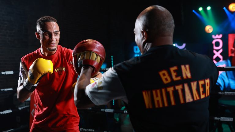Chris Biram-Smith disfruta de las noticias de boxeo de Isaac Chamberlain en casa 3 ben whitaker