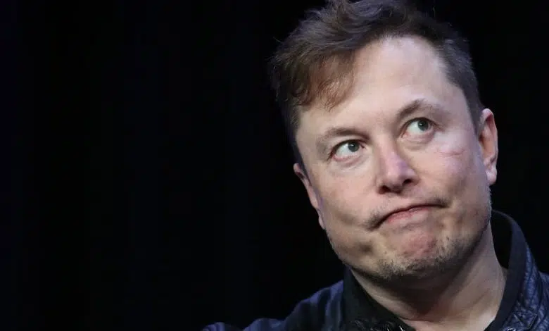 El implante de cerebro de cerdo de Elon Musk está muy lejos de 'resolver la parálisis' 1 El implante de cerebro de cerdo de Elon Musk está muy lejos de 'resolver la parálisis'