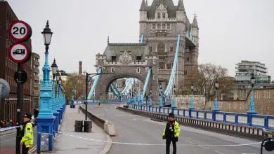 Hombre arrestado después de confrontación con cuchillo con la policía en el centro de Londres 8 Hombre arrestado después de confrontación con cuchillo con la policía en el centro de Londres