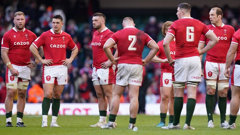 Sam Warburton: Gales necesita la mayor reforma de la historia | 'Me preocupa Gales en los próximos cinco años' | Noticias de la Unión de Rugby 4 Solo dos veces en la era profesional (1995, 2010) el porcentaje de victorias de Welsh ha sido más bajo que el de este año.