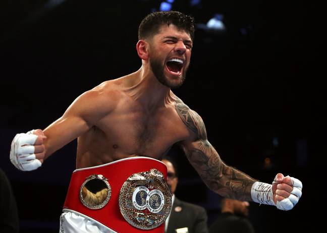 Joe Cordina envía a Kenichi Ogawa a Shadowlands por KO del año, un golpe aterrador 2 Crédito de la imagen: Alamy