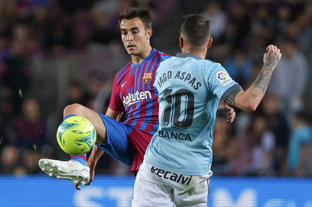 La lesión de Araujo eclipsa el apoyo de Aubameyang 3 Barcelona, España, 10 de mayo de 2022: Eric García de Barcelona (izquierda) y Celta durante el partido de fútbol de la Liga española entre el FC Barcelona y el RC Celta de Vigo en el Camp Nou Iago Aspas lucha por el balón. Foto: David Ramírez/DAX vía ZUMA Press Wire/dpa.
