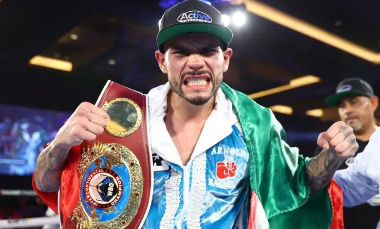 Arnold Barboza Junior vence a Danielito Zorrilla en su debut en el evento principal | Noticias del boxeo 1 Arnold Barboza Junior vence a Danielito Zorrilla en su debut en el evento principal | Noticias del boxeo