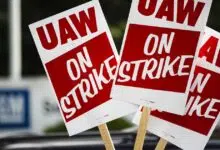 UAW cancela huelga por aumento salarial en convención anual - Chicago Tribune