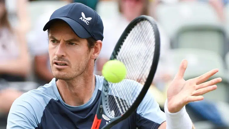 Andy Murray golpeado por Matteo Berrettini en Stuttgart | Video | Ver programa de TV 1 Sky Sports