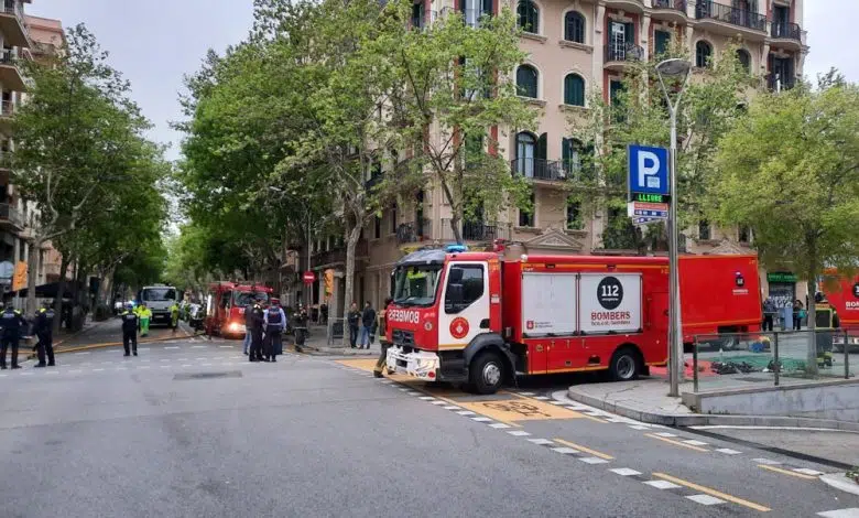 Cuatro heridos en la explosión de un bar en Barcelona 1 Cuatro heridos en la explosión de un bar en Barcelona