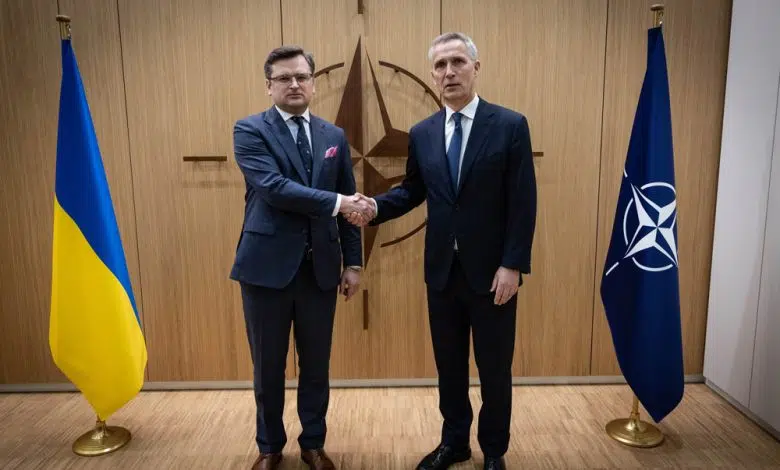 El canciller ucraniano en la agenda de la reunión de la OTAN: "Armas, armas, armas" 1 El canciller ucraniano en la agenda de la reunión de la OTAN: "Armas, armas, armas"