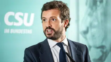 El principal partido de la oposición española en crisis tras la dimisión de su líder 9 El principal partido de la oposición española en crisis tras la dimisión de su líder