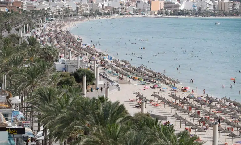 El turismo vuelve como catalizador del empleo en España 1 El turismo vuelve como catalizador del empleo en España