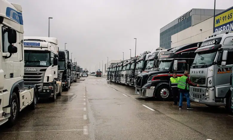 España se compromete a ayudar con el combustible durante la huelga de pescadores y camioneros 1 España se compromete a ayudar con el combustible durante la huelga de pescadores y camioneros