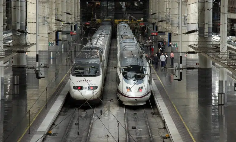 España vende billetes de 15€ para promocionar el tren de alta velocidad Madrid-Galicia 1 España vende billetes de 15€ para promocionar el tren de alta velocidad Madrid-Galicia