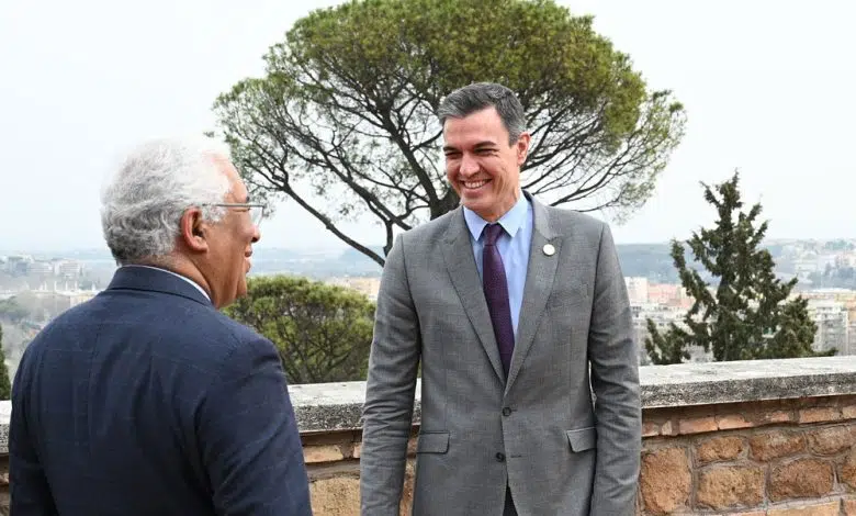 La UE permite la 'excepción ibérica' de España para limitar los precios de la electricidad 1 La UE permite la 'excepción ibérica' de España para limitar los precios de la electricidad