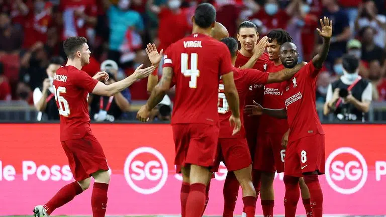 Liverpool 2 - 0 Palacio C 1 El Liverpool celebra el gol de Mohamed Salah