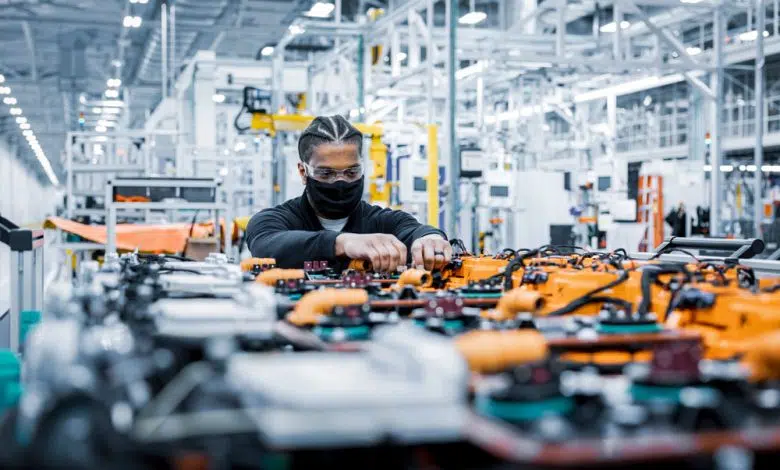 Mercedes abre fábrica de baterías en Alabama, mira hacia el futuro eléctrico 1 Mercedes abre fábrica de baterías en Alabama, mira hacia el futuro eléctrico