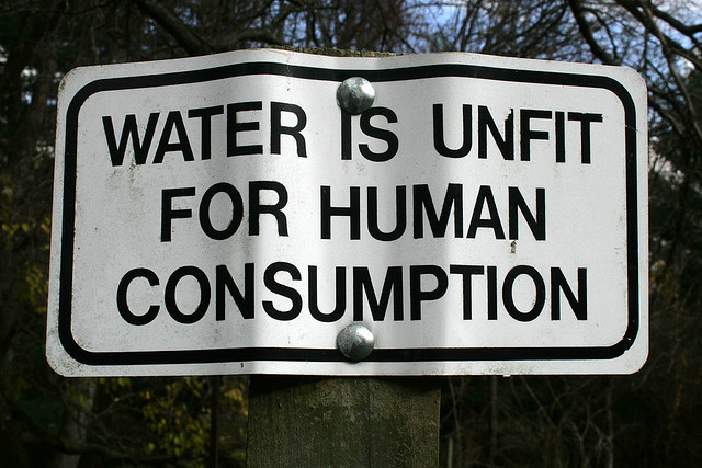 Qué está planeado para Abu Dabi cuando se acabe el agua 1 water-unfit-for-drinking