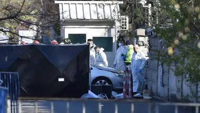 Un hombre muere al chocar su auto contra la embajada rusa en Bucarest 6 Un hombre muere al chocar su auto contra la embajada rusa en Bucarest