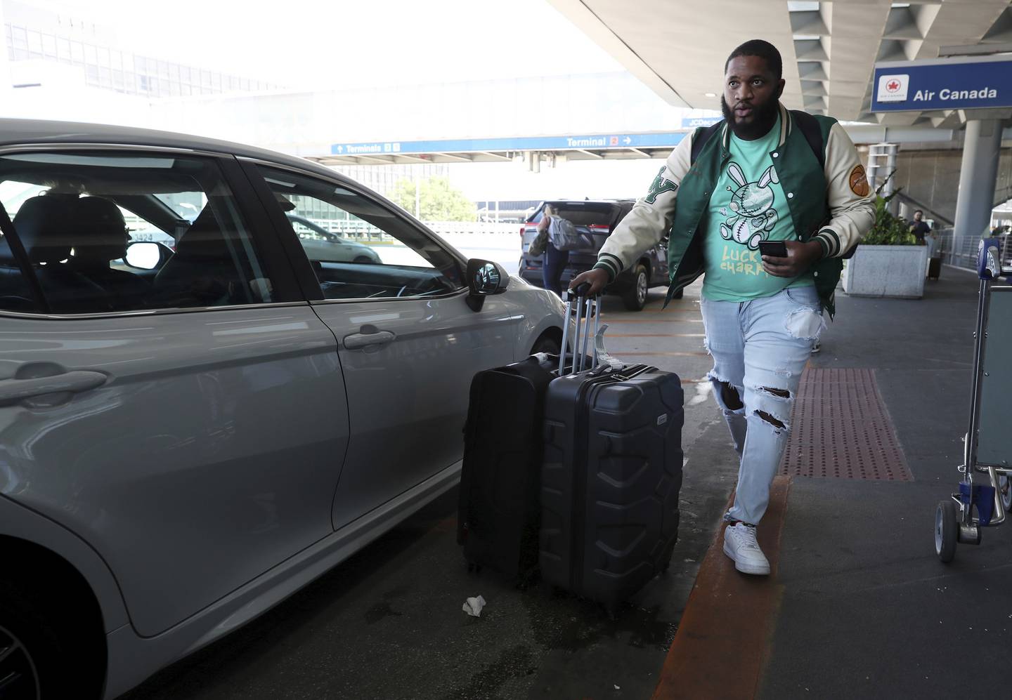 El recorrido de O'Hare incluye compartir el automóvil, estacionamiento limitado 2 1660220098 946 El recorrido de OHare incluye compartir el automovil estacionamiento limitado