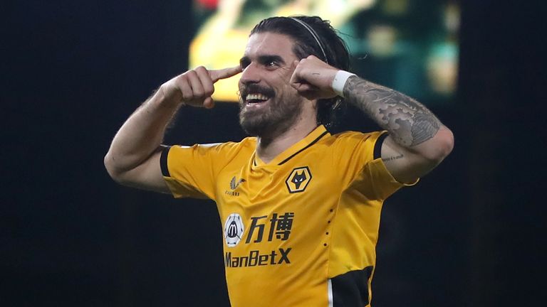 El Everton quiere fichar a Cody, mientras que los Wolves confían en mantener al objetivo de Man Utd, Ruben Neves | Noticias de transferencia 5 Rubén Neves celebra marcar el cuarto gol del partido