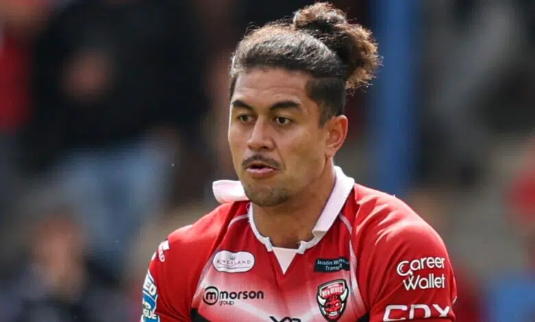 Salford 33 - 16 Huddersfield 1 Salford 33 - 16 Huddersfield