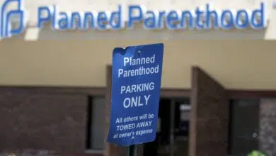 La prohibición del aborto en Indiana obligará a la mayoría de los pacientes a viajar