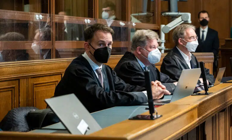 A los diplomáticos rusos se les dice que abandonen Berlín después de los vínculos de Moscú con el asesinato 1 A los diplomáticos rusos se les dice que abandonen Berlín después de los vínculos de Moscú con el asesinato