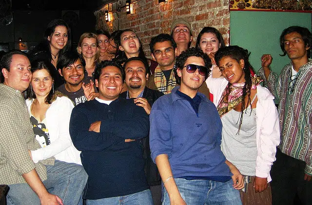 Couchsurfing: Conociendo el mundo un sofá verde y amigable a la vez 1 couchsurfing gathering