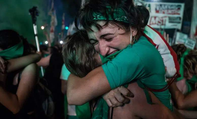 Ecuador aprueba ley que permite aborto tras violación 1 Ecuador aprueba ley que permite aborto tras violación