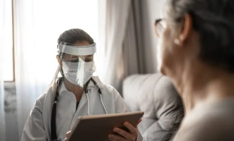 El Departamento del Trabajo emite una regla de emergencia para proteger a los trabajadores de la salud del coronavirus 1 El Departamento del Trabajo emite una regla de emergencia para proteger a los trabajadores de la salud del coronavirus