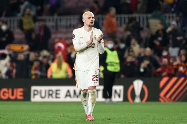 El Sevilla negocia por el segundo central del Galatasaray 1 El Sevilla negocia por el segundo central del Galatasaray