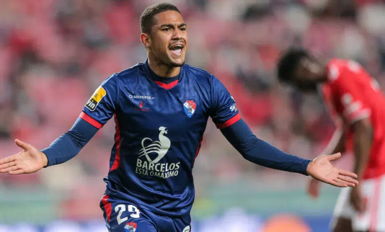 El Valencia cede a Samuel Lino procedente del Atlético de Madrid tras 20 días de fichaje 1 El Valencia cede a Samuel Lino procedente del Atlético de Madrid tras 20 días de fichaje