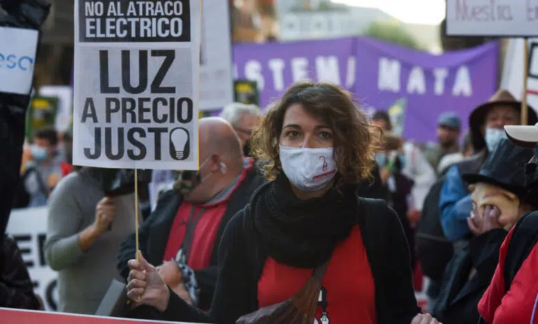 El aumento de los precios de la electricidad y los combustibles empuja la inflación a su nivel más alto en 40 años 1 El aumento de los precios de la electricidad y los combustibles empuja la inflación a su nivel más alto en 40 años