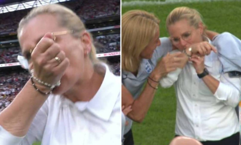 El desgarrador motivo por el que Sarina Wiegman le besa la muñeca en la final europea 1 El desgarrador motivo por el que Sarina Wiegman le besa la muñeca en la final europea