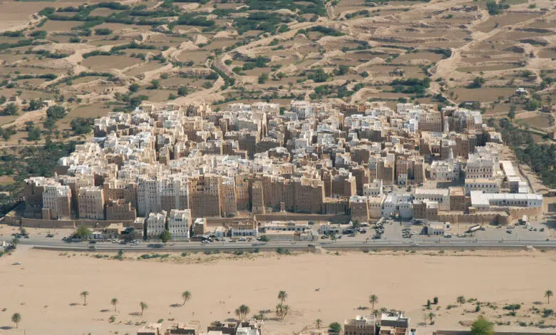 El desierto de Yemen, Manhattan, tiene 400 torres hechas de arcilla 1 vernacular architecture, sustainable architecture, green building, clay building, Shibam, UNESCO World Heritage Site, vernacular architecture, sustainable agriculture, sustainable development,