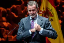 El rey de España trabaja desde casa tras dar positivo por coronavirus