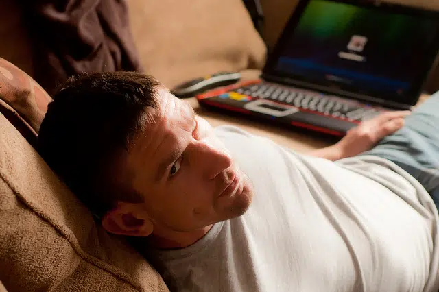 El vínculo entre el uso de esperma no saludable y wifi 1 sperm and wifi link, hot guy