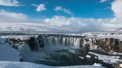 Encuentran cuatro cuerpos tras accidente de avioneta al este de Reykjavik 8 Encuentran cuatro cuerpos tras accidente de avioneta al este de Reykjavik