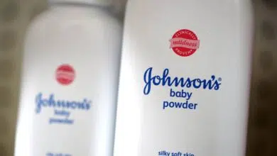 Johnson & Johnson dejará de vender talco para bebés a nivel mundial el próximo año - Chicago Tribune 9 Johnson & Johnson dejará de vender talco para bebés a nivel mundial el próximo año - Chicago Tribune